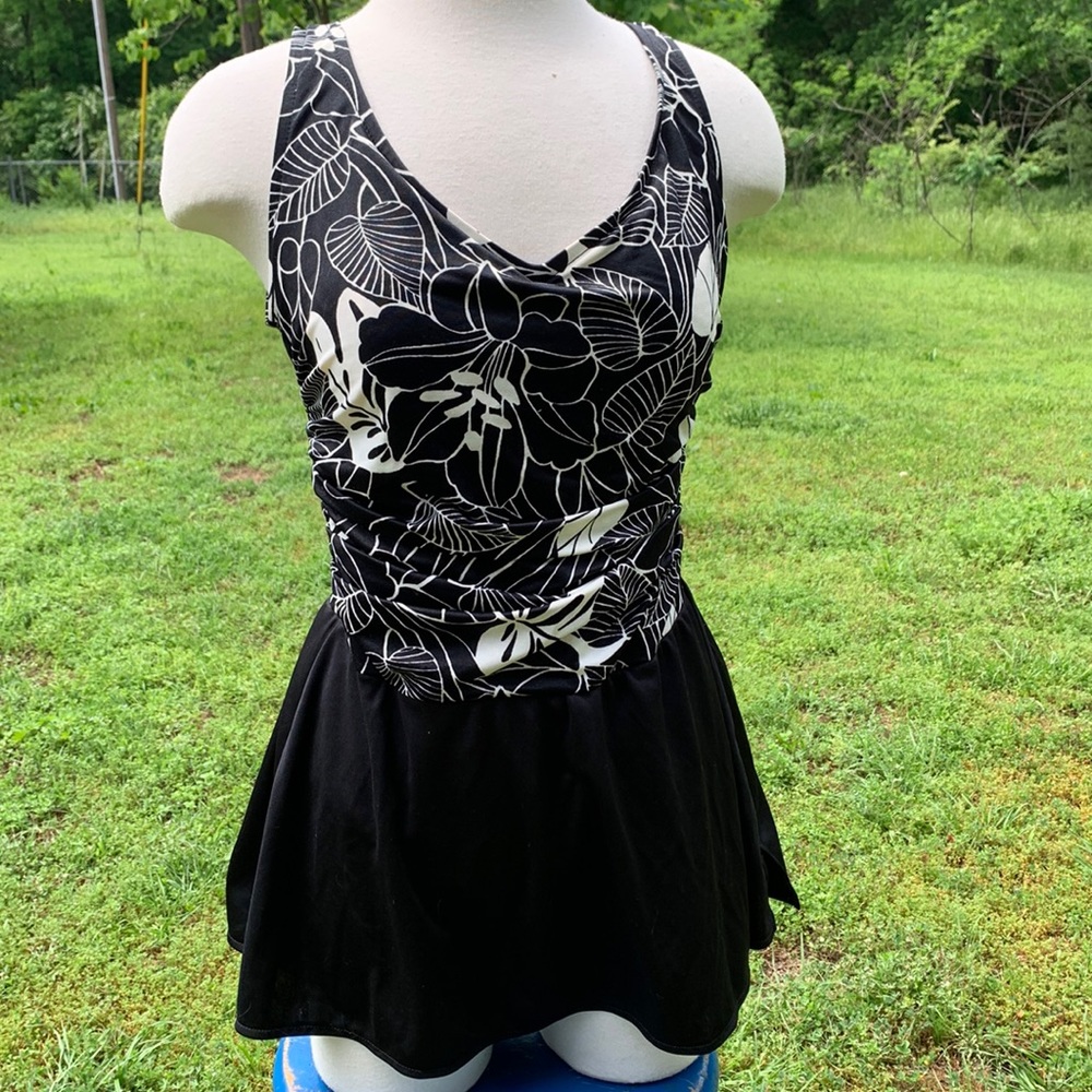 Vintage White Stag Ruched One Piece Swim Dress Floral Black & White